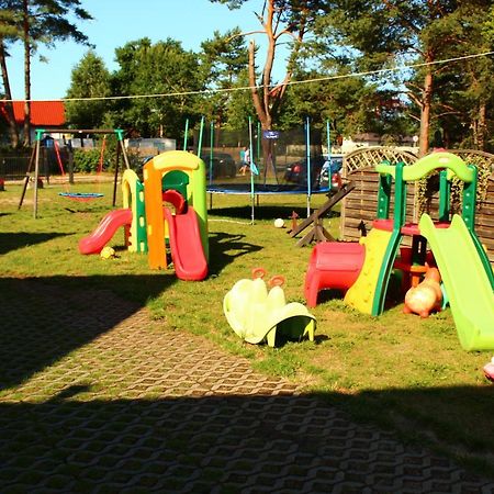 Ferienhaus Holiday Home Domki Raj Jarosławiec Exterior foto