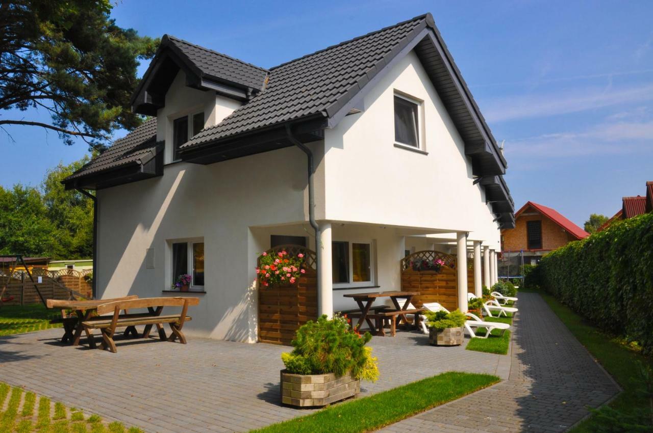 Ferienhaus Holiday Home Domki Raj Jarosławiec Exterior foto